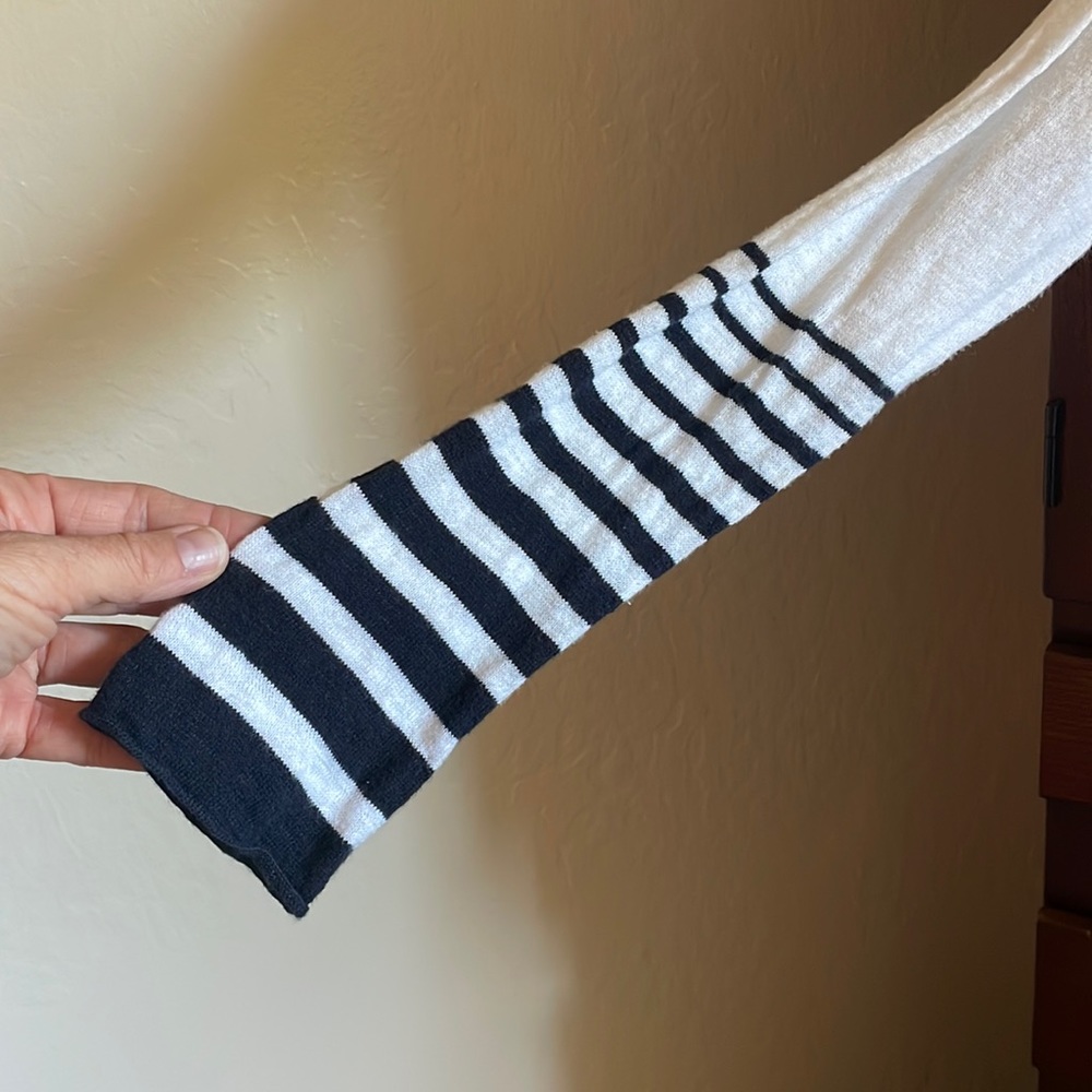 Vince Lightweight Summer Sweater S - Picture 2 of 5